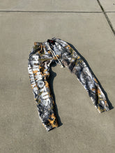 Load image into Gallery viewer, Play4Motus Autumn Camouflage Set (White)
